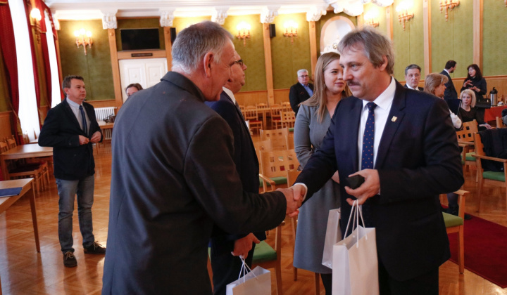  Slavnostné preberanie Zmluvy o poskytnutí finančneho príspevku