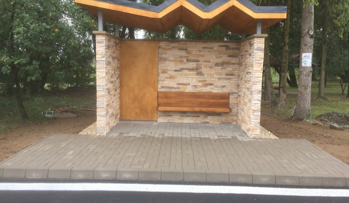 Úprava verejných priestranstiev, ciest a autobusové zastávky 